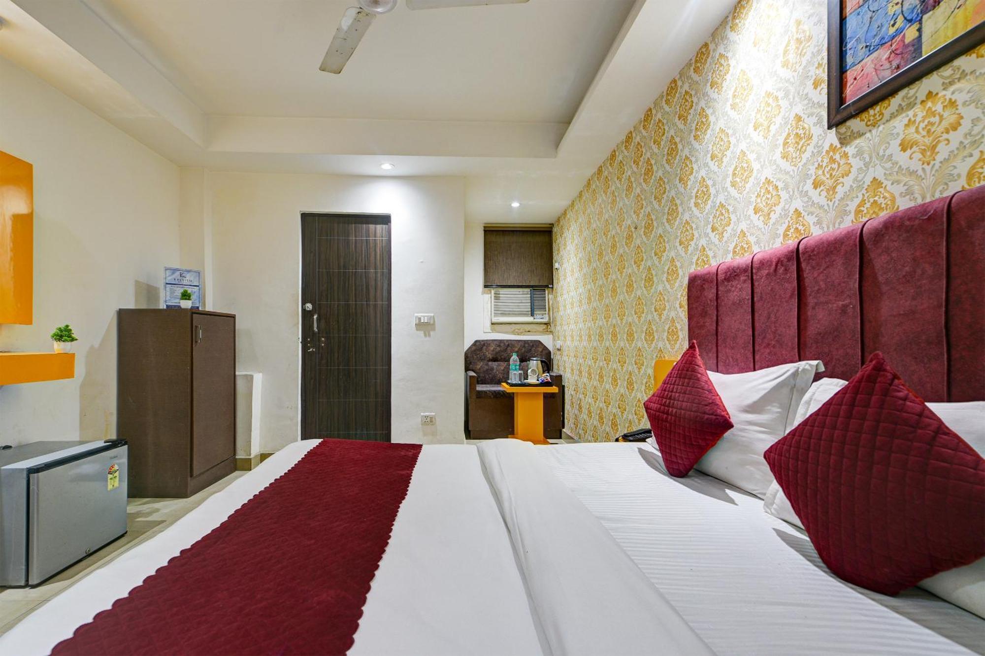 Hotel Platinum With Free Pickup-Delhi Airport Új-Delhi Kültér fotó